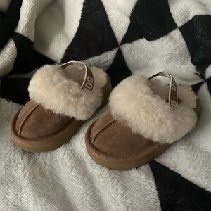 Toddler Ugg slides